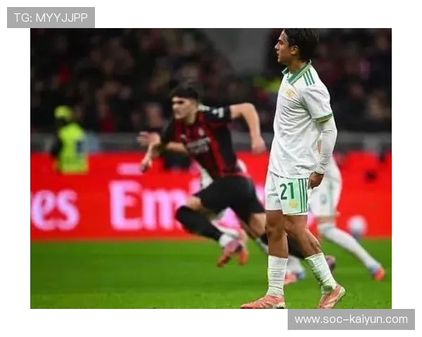 特写：迈尼昂神扑点球瞬间，成为米兰德比零封英雄