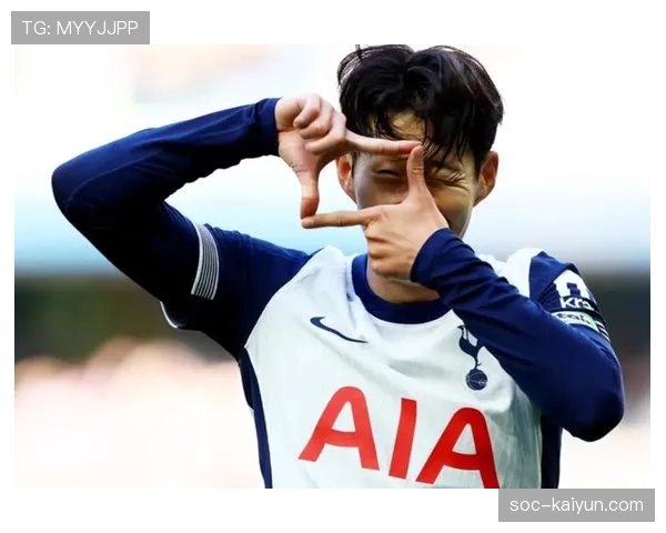 英国国家足球博物馆举办“英超亚洲球员”特展，孙兴慜球衣亮相